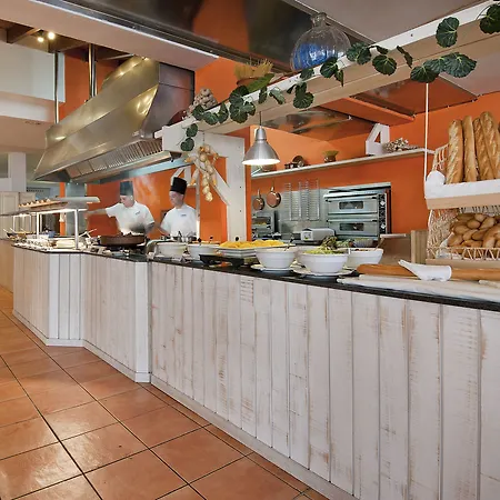 Hotel apartamentowy Seaclub Mediterranean 4*
