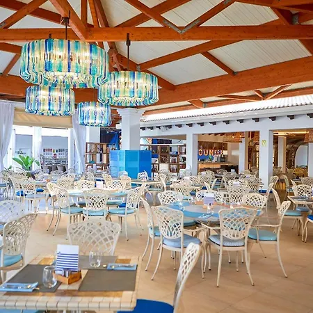 Aparthotel Seaclub Alcudia Mediterranean (adults Only)